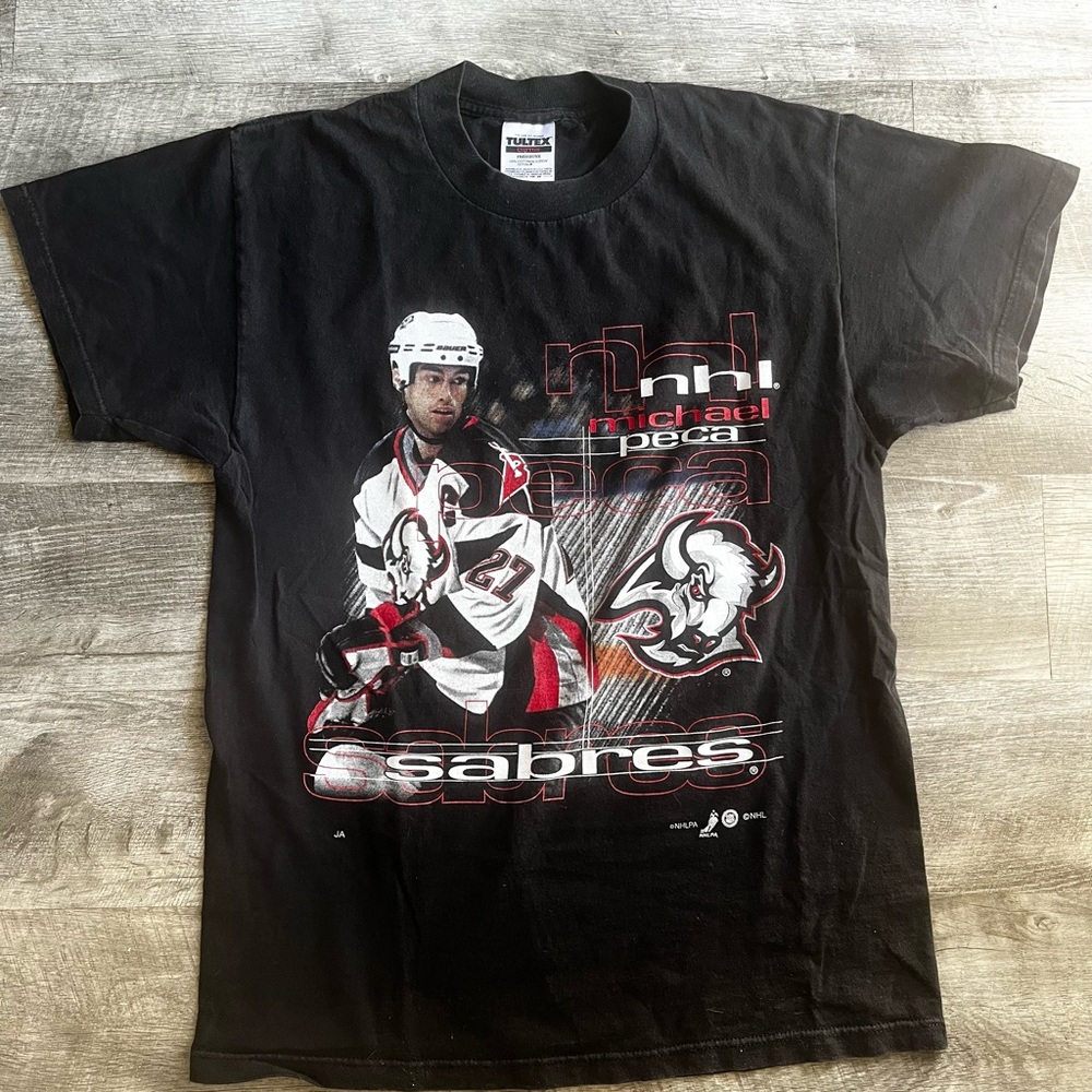 🔥 Vintage 90s Buffalo Sabres Michael Peca NHL Hockey Tee Size M